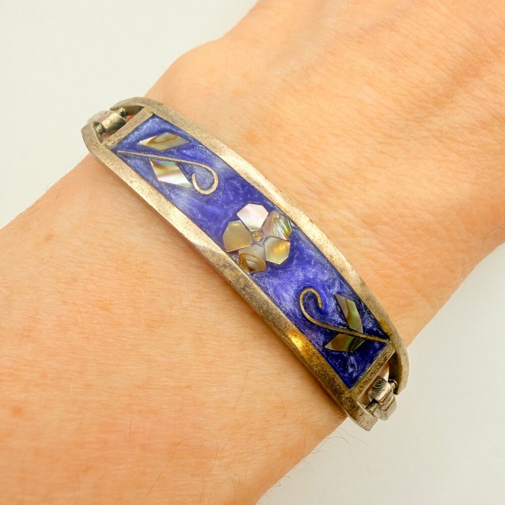 Vintage Taxco Mexico Mother of Pearl Floral Purple Enamel Alpaca Silver Bangle